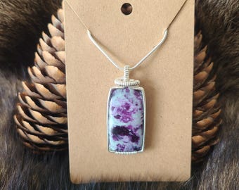 Kämmererite Wire Wrapped Pendant Necklace