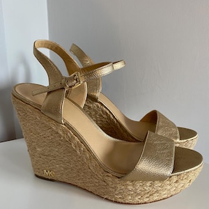 Michael Kors Jill Wedge Gold Leather Sandals 10M / EU 41 | 26.8 cm Insole | RRP 135 | New Condition | Free Shipping