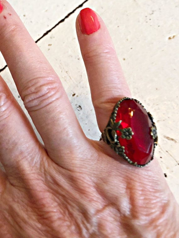 Antique Victorian Red Pink Stone Ring pinky ring … - image 4