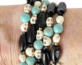 Vintage Hairpipe bead, vintage turquoise bead, black skull bead elastic Halloween Day of the Dead stretch bracelet  B6305