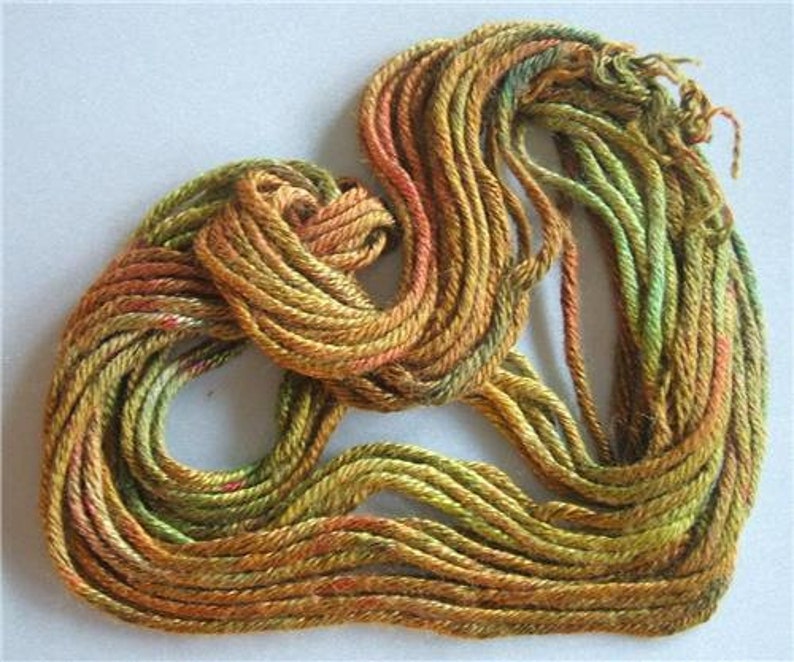 Dark Hopper 113 Hand Painted Soie d/'Alger Silk Painters Threads Tentakulum Germany