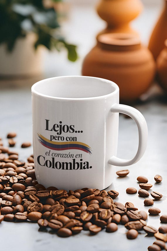 Lejos Pero Con el Corazón en Colombia Mug  Minimalist Colombian Nostalgia Gift