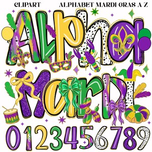 Könnte beinhalten: Farbenfrohes Mardi Gras-Themen-Clipart mit den Wörtern "ALPHABET MARDI GRAS" und den Zahlen 0-9. Die Buchstaben und Zahlen sind mit lila, grünen und goldenen Akzenten sowie festlichen Symbolen wie Masken, Schleifen und einer Fleur-de-Lis verziert.