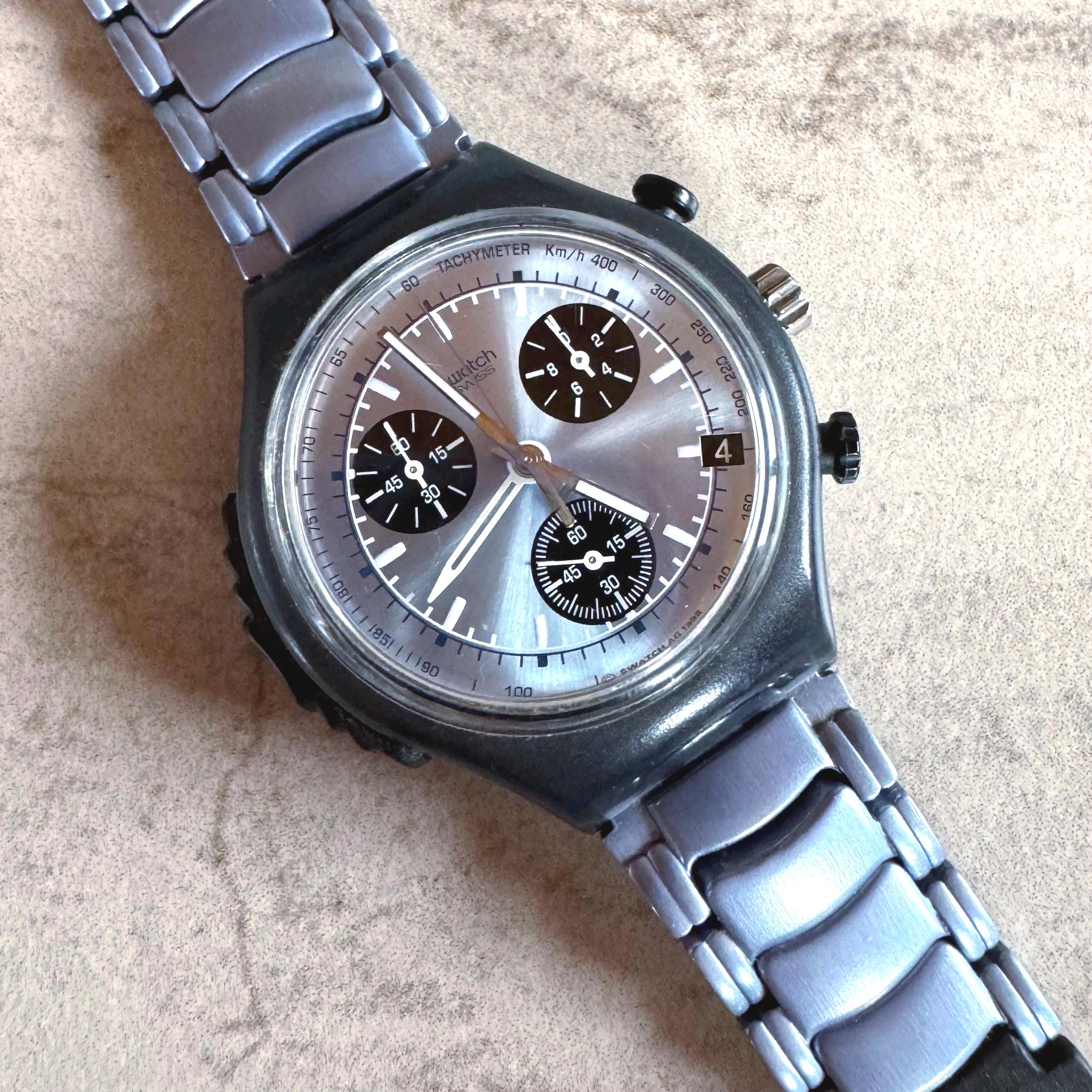 Unique Swatch Alarm Chrono Teamwork SOI402 - Montre avec alarme