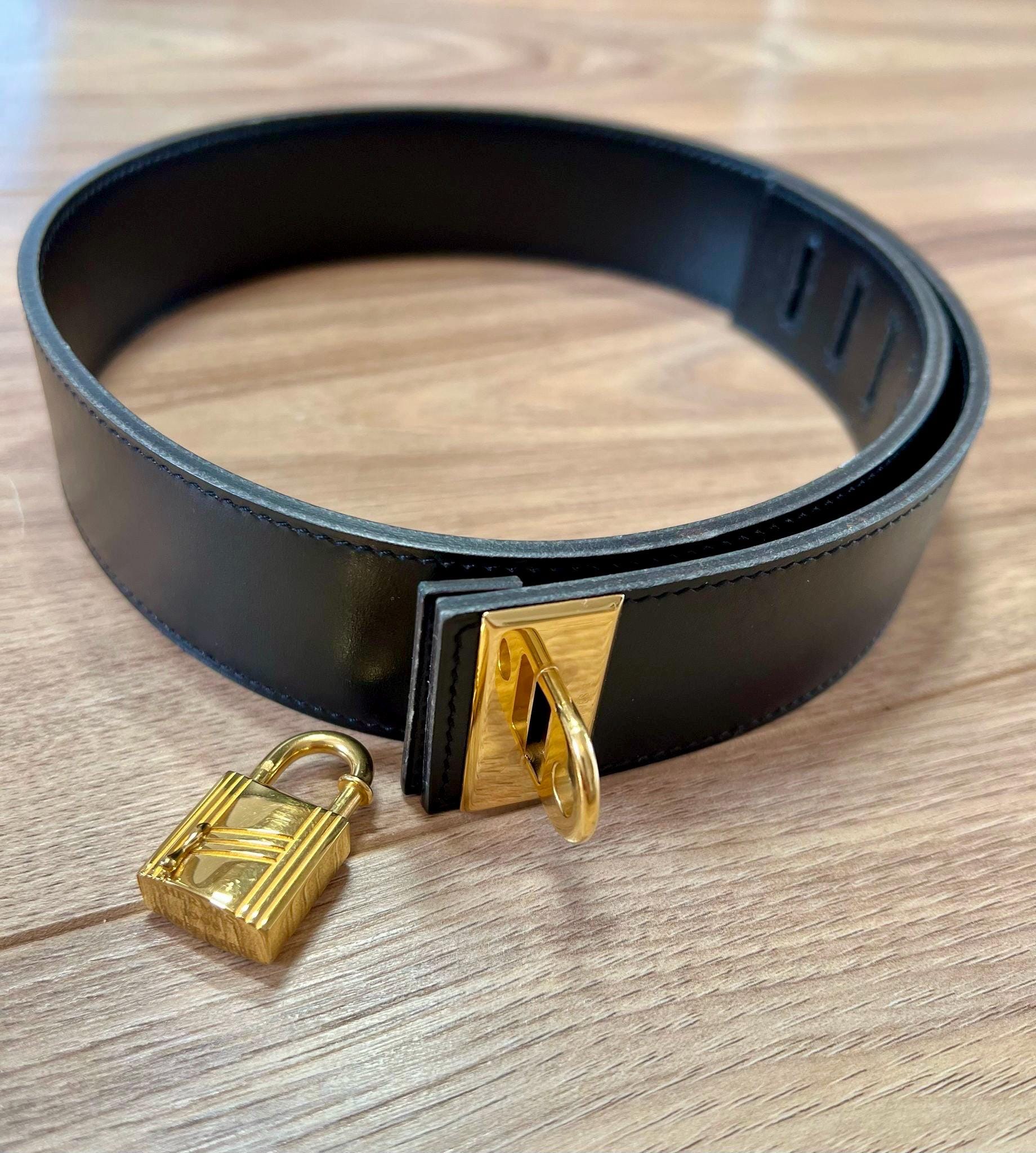 Vintage Hermès Paris Belt – Gold Chain Buckle, Black Leather, Made in Franc Lot - Vintage Hermes, Paris, Reversible Woman main image 4