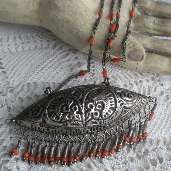 Coral Tribal Silver Pendant Necklace - image 4