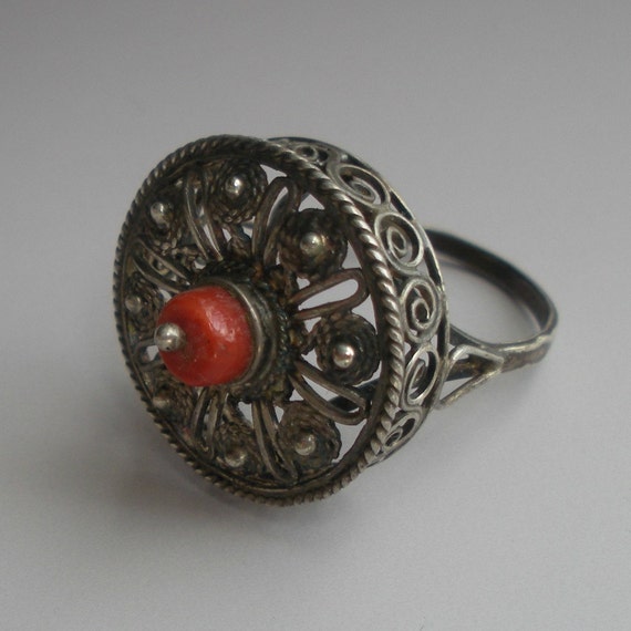 Antique Coral Silver Filigree Ring Hallmarked - image 5