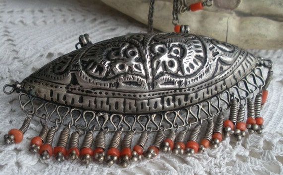 Coral Tribal Silver Pendant Necklace - image 3