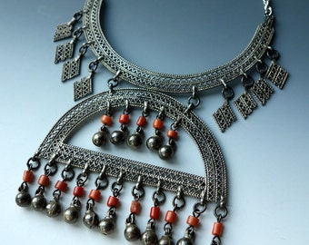 Antique Israel Coral Silver Necklace Israel