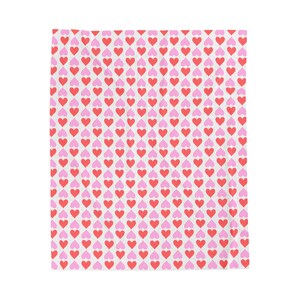 Velveteen Plush Blanket, Hearts, pink, red - Cozy Valentine&#39;s Day Gift, Soft Throw for Lovebirds - Heart Patterned Fleece Blanket, Romantic