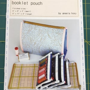 Booklet Pouch Pattern by Aneela Hoey (Paper Pattern)
