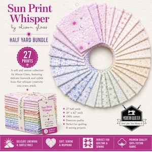 Pode incluir: Um pacote de tecidos Sun Print Whisper de Alison Glass contendo 27 estampas. Cada peça mede 46 cm por 107 cm e é feita de 100% algodão. A coleção apresenta linhas delicadas e tons sutis dispostos em um leque circular.