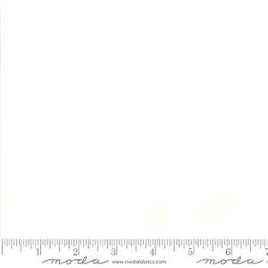 Grunge Quilting Cotton 30150 531 Eggshell from Moda - Priced/Sold by the Half Yard