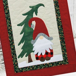 Home with a Gnome Table Runner Pattern image 1