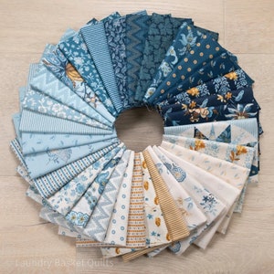Primrose Hoop Cerulean - Edyta Sitar - PER QUARTER METRE Primrose Hoop Cerulean - Edyta Sitar - PER QUARTER METRE