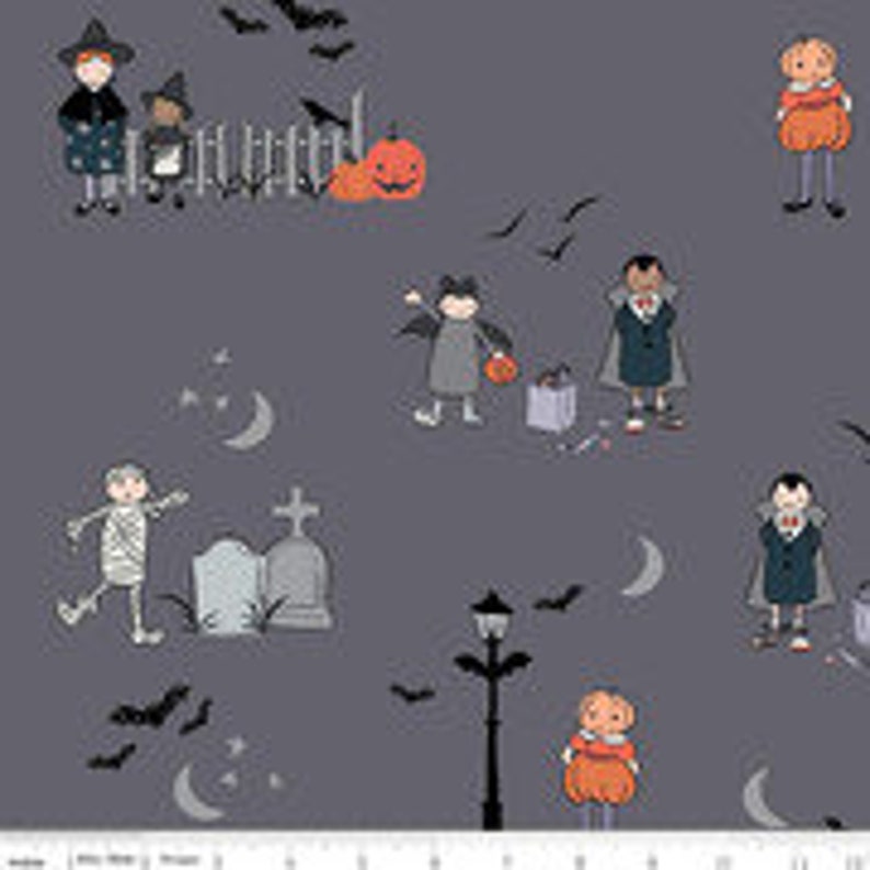 Preorder Spooky Hollow by Melissa Mortenson 24 Pieces Fat Quarter Bundle