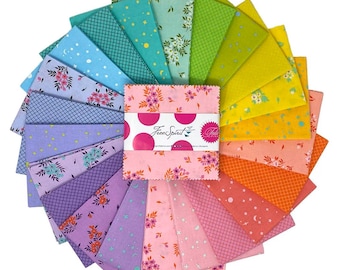 True Colors Full Moon 2025 Charm Pack van Tula Pink | FB6CPTP.VOLLE MAAN | 42 geassorteerde vierkanten van 5 inch