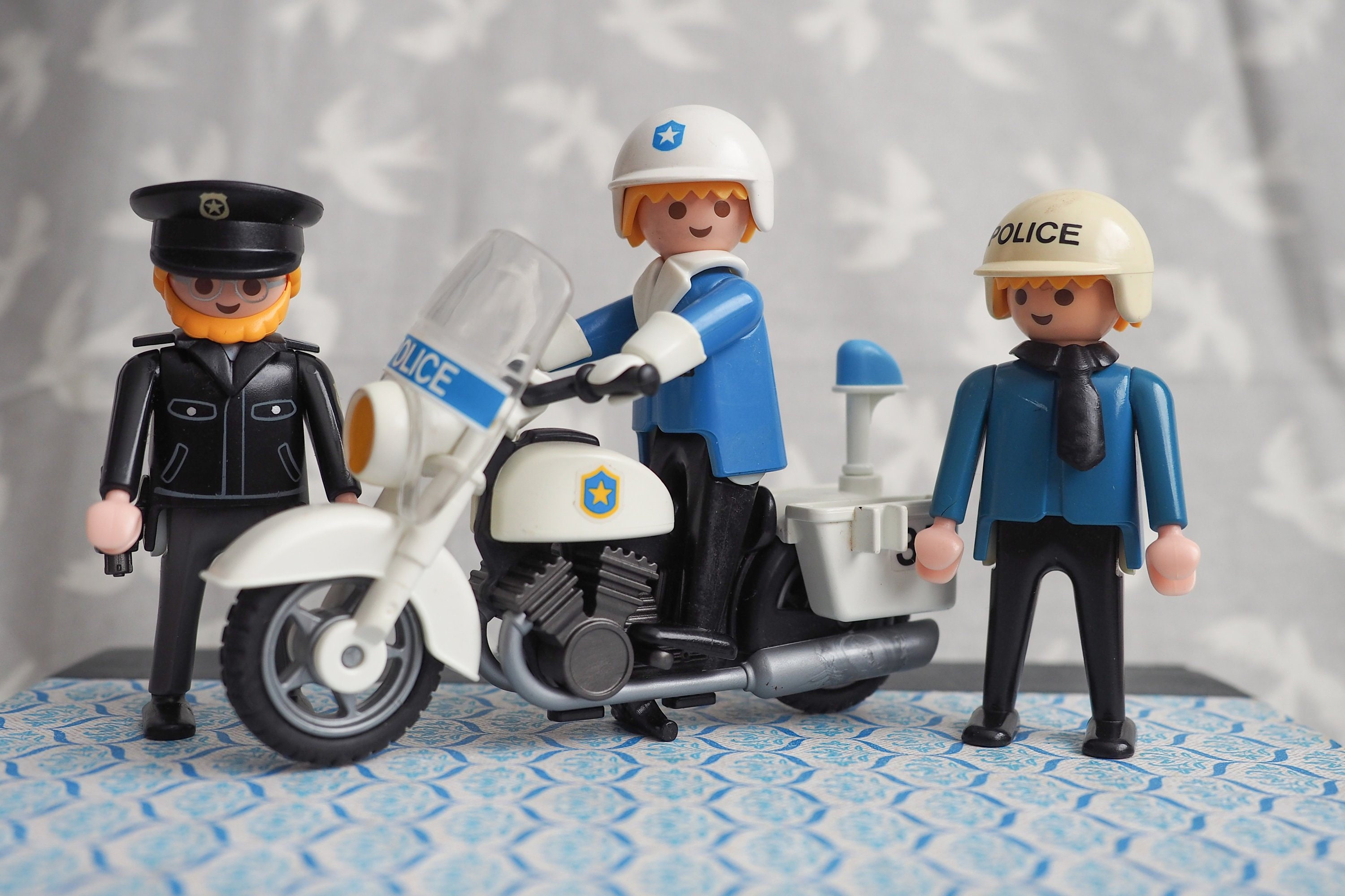 Playmobil 71591 Classic Police Car - Vintage 1977 Reissue Toy Set