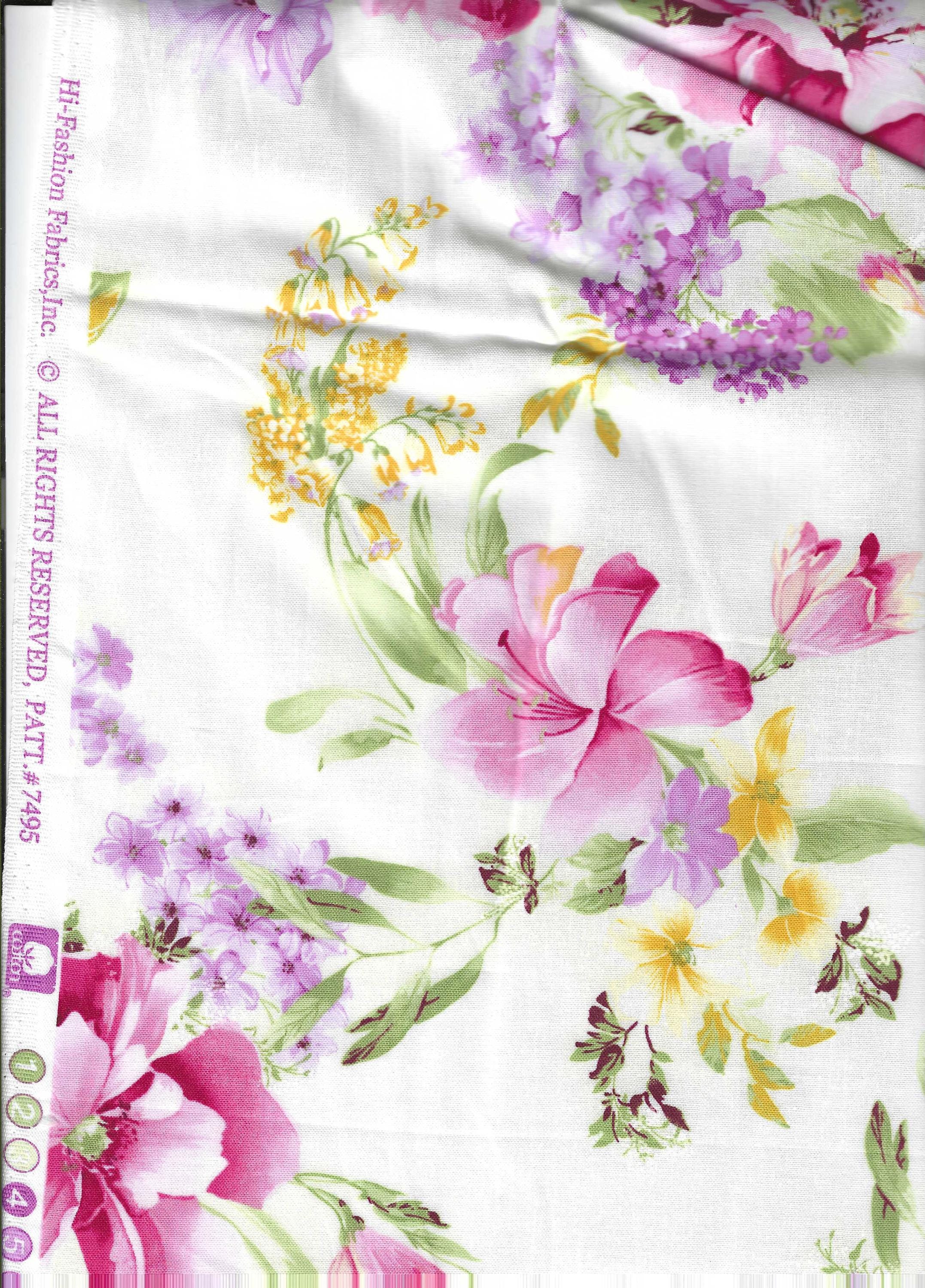 Grandes flores vermelhas/roxas/amarelas em branco da Hi-Fashions - tecido de algodão de 1 jarda