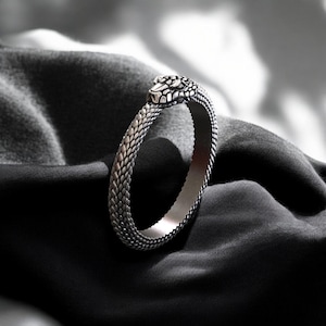 Handmade 925 Sterling Silver Ouroboros Serpent Ring, Snake Infinity Band, Gothic Occult Jewelry, Ancient Symbol Ring, Unique Gift for Men