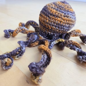 Handmade Crocheted Octopus Cat Kicker Toy with Catnip & Jingle Bell