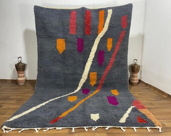 Handmade Gray Moroccan Wool Rug: Modern Berber Boho Decor