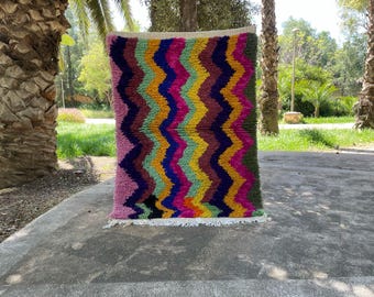 Handwoven Wool Berber Carpet: Traditional Moroccan Rug