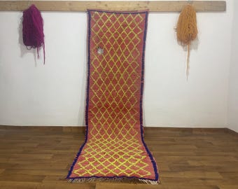 Handgemaakt berbertapijt: geometrisch rood Marokkaans tapijt (9 x 3 FT)