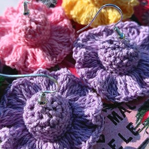 Handmade Buckhat crochet earrings. Instant video download.