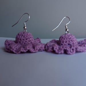 Crochet Mini Bucket Hat Earrings: Amigurumi Jewelry DIY Video (PDF Pattern image 6