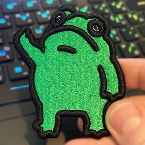 Zielona żaba Attitude 3D haftowane naszywki do przyszycia i prasowania Premium naszywki Frog Meme Edgy Style Cartoon naszywki idealne na jeansy, kurtki, torby