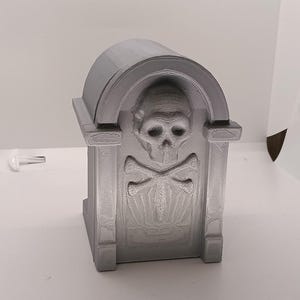 Tombstone Deck Box: Gothic Skull Card & Dice Storage