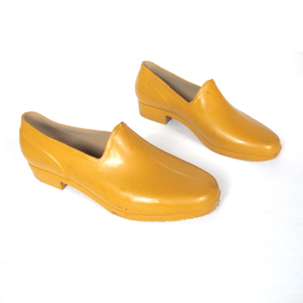 SALE 70s Mustard Slip On Ankle Rain Boots (37)