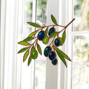 Olive Leaf Stained Glass Suncatcher, Botanical Home Decor,Plant Lover Gift, Nature Inspired Gift, Green Glass Window Hanging,Home Decor Gift