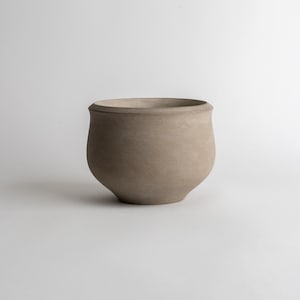 Concrete Planter for Indoor & Outdoor Plants - Minimalist Handmade Concrete Pot - Japandi Planter - Scandinavian Japandi Decor - Design 18