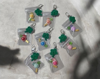 Lucky Turtle Longevity Keychain, Glow in the Dark Charm, Mystery Color Bag Charm, Clover Charm, Cute Gift, Random 1 2 4 Pack