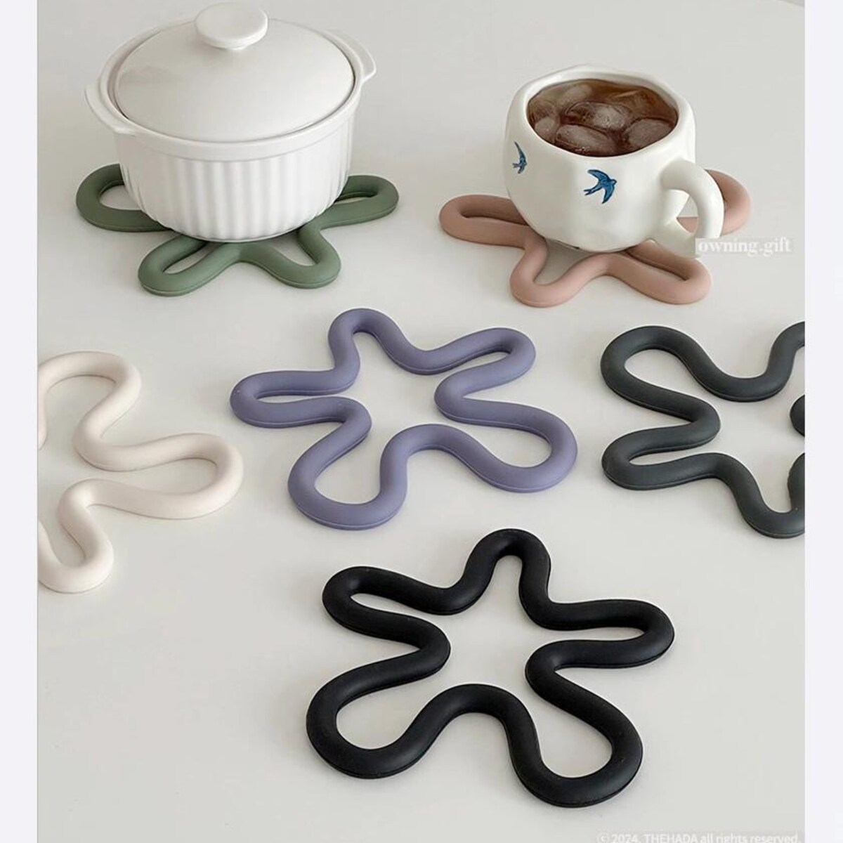 Silicone Flower Trivet, White