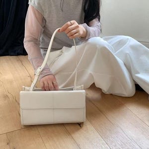 Minimalist Faux Leather Shoulder Bag – Rectangular Baguette Style Handbag – Adjustable Strap Purse – Gift for Her