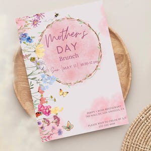 Muttertags-Brunch-Einladen | Bearbeitbare Canva Digitale Vorlage | Rosa Pastell Frühling Blumen Garten Themed bearbeitbare 5X7 Canva Einladungskarte