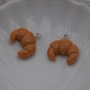 10 Resin/Plastic Croissant Bread Charms,Christmas Ornament,Embellishment Accessories,Cute Decoden Pendant,Jewelry Making Supplies,22mmx21mm