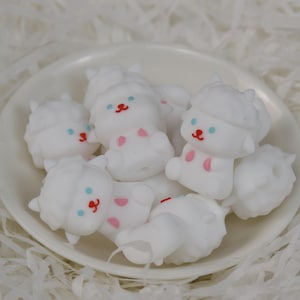 3D Sheep Animal Focal Silicone Beads,DIY Pen Loose Bead,Gifts Charms Beads,Jewelry Accessories,Craft Supplies,Lanyard,Keychain Beads