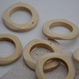 Round Wooden Charms,DIY Wooden Earrings,Hollow Circle Hoop Wood,Natural Unfinished Wooden Hole Pendants,Dangle Drop Loop Earring Jewelry