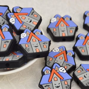 Cuentas de silicona con forma de fantasma espeluznante para Halloween, cuentas focales de esqueleto, cuentas sueltas para bolígrafo, cuentas para regalos de enfoque, cuentas para cordón, cuentas con dijes al por mayor.