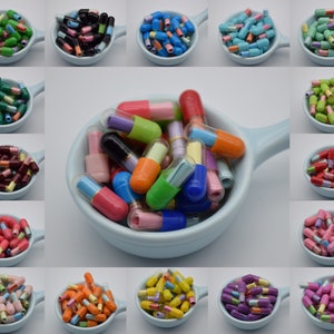 100 cabujones de cápsulas de pastillas semitransparentes Kawaii, con mensaje en blanco, para álbumes de recortes, para hacer tarros de deseos, decodificadores, 21 mm x 6 mm
