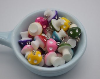 Mix Colors-20 Resin/Plastic Mushroom Cabochons,Christmas Tree Ornament,Party Decor,House Decoration,Kawaii Decoden Cute Charms,16mmx11mm