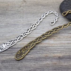 2Pieces Metal Flower Bookmarks,Twisted Coil Bookmarks,Readers Gift,Book Lover Gifts,Bookmark Gift,Christmas Gift