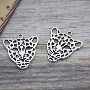 10 Leopard Charm Cheetah Charm Jaguar Charm Cougar Panther Charm Safari Creature Charm Animal Charms Pendants 28mm26mm antique silver