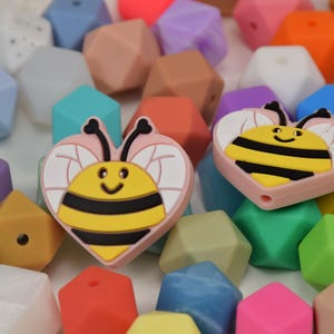 Bee Heart Focal siliconen kralen, Bumble Bee DIY focus pen kraal, losse honingbij kralen, geschenkkralen, sieraden accessoires, polsbandje, keycord kralen