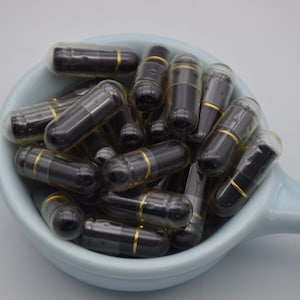 100 cabujones de cápsulas de pastillas transparentes negras kawaii, con mensaje en blanco, letras, pastillas transparentes, para scrapbooking, creación de tarros de deseos, decodificación, 21 mm x 6 mm