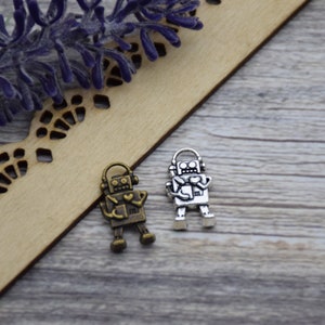 10 Robot Charm Pendant Necklace Ornament Bracelet Decoration Earring Crafts 17mm*10mm